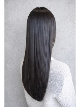 ノエ(Noe) 【縮毛矯正】自然で柔らかい艶ストレート/広がり・うねり改善