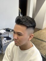 ザデイ カットアンドカルチャーショップ(THE DAY CUT&CULTURE SHOP)&nbsp;七三フェード×ハイライト