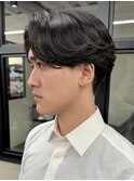 刈り上げセンターパートテーパーフェードカットニュアンスパーマ
