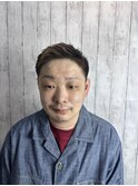 メンズフェードカット　刈り上げ　アップバング