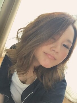 アパッシュ(APACHE) 透明感のあるアッシュでイノセントな表情に