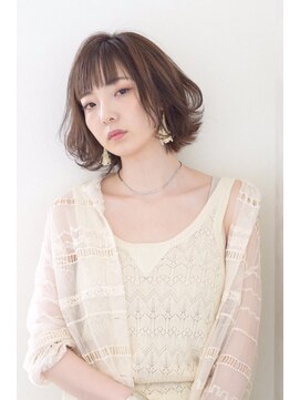 リセテラス (Lycee terrace) ベージュアッシュ×ガーリーボブミディ