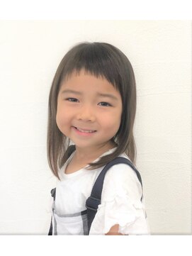 フィーカ(FIKA hair&care) オシャレキッズ!アシメラウンドバング!