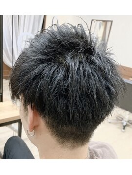 黒髪ツーブロック刈り上げミニマッシュ L イースタイル 桂店 E Style のヘアカタログ ホットペッパービューティー