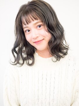 オヒアフォアプルメリア(OHIA for Plumeria) 透明感×ボブ×オリーブベージュ