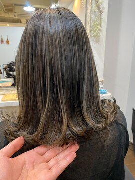 ウル(Ulu) オリジナルバレイヤージュ