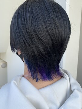サロンドミルク 溝の口店(salon de MiLK) *襟足に青と紫でアクセサリーカラー!ベースはウルフに