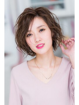 ミエル ヘア 新宿(miel hair) 〈mielhair新宿〉TOKIO　イルミナ　ウェーブショート