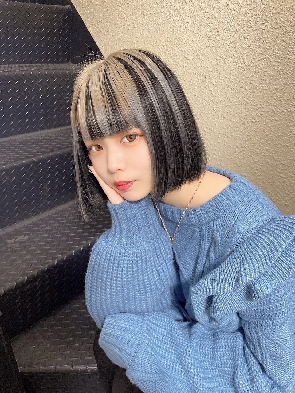 シルバーアッシュブラック#シールエクステ#ツートンカラー#渋谷 シルバーアッシュブラック#シールエクステ#ツートンカラー#渋谷
