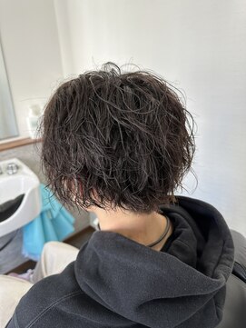 エイト(AITE) ツイストスパイラルパーマセンターパート<理容室>川口鳩ヶ谷48