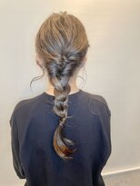 六本木美容室 西麻布店&nbsp;ヘアセット◎ルーズ編みおろしアレンジ