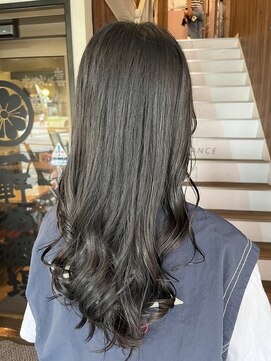 アヴァンス 天王寺店(AVANCE.) グレージュ×透明感