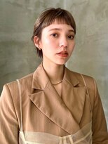 ミルクティー　ベージュ、マッシュショート　　前髪カタログ