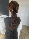 ローポニーヘアアレンジ