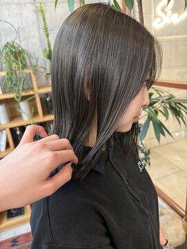 ノイ(noii) 透明感たっぷりオリーブ