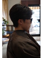 エディ(Edy)&nbsp;メンズセンターパートニュアンスパーマ刈り上げマッシュ