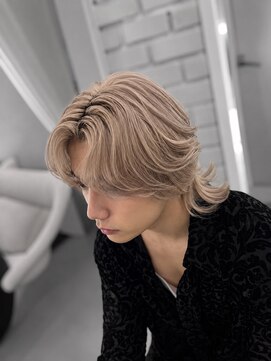 コア 新宿(CORE) 毛流れハイトーン×センタパート