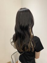 リリアーナ(LILIANA)&nbsp;インナーカラー　デザインカラー　グレージュ　ベージュ