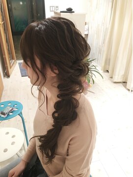 アイビス(AIBIZ) パーティ/ブライダル/サイド編みおろし