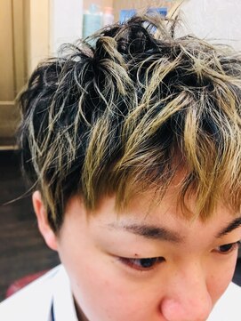 エスエムアールツー(SMR2) ☆ツイストパーマ風にヘアアレンジのツーブロックスタイル☆