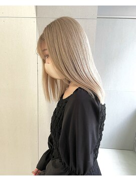 ジェム(GEM) セミロングブロンドベージュ