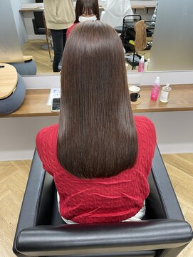 シカ 神戸三宮元町店(Cica) 髪質改善 三宮 神戸美容室 トリートメント 元町美容室 艶髪