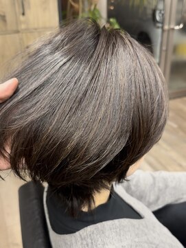 ヴィフ 大船(VIF) ショコラベージュくびれヘア大人ガーリーミニウルフ/脱白髪染め