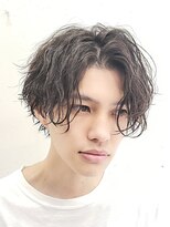 波巻きスパイラルパーマツイストスパイラルセンターパート渋谷