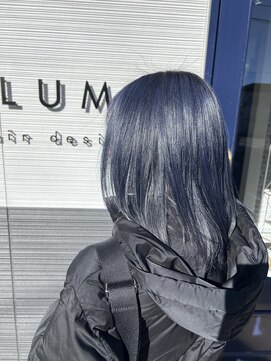 プリュム(PLUME) ツヤツヤブルー