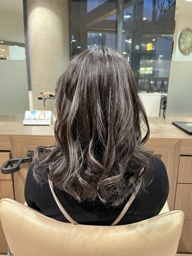 アウラ(AURA) ハイライトシルバーカラーケアブリーチカラー