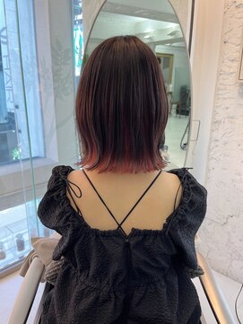 オブヘアージユウガオカ(Of HAIR Jiyugaoka) 【ぷつっとボブ×インナーカラー】