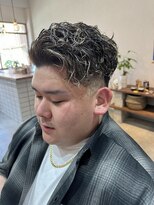 シュリー(SRee)&nbsp;スパイラルパーマホワイトハイライトスペインカール