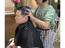 セブン(SEVEN 7)の雰囲気（抜け毛や細毛の予防的なマッサージとホームケアをお伝えします。）