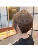 ショートボブ