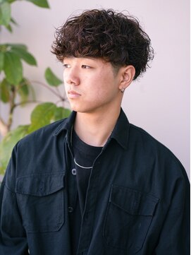 スピンオフシフト(SPIN-OFF SHIFT) カーリーパーマ