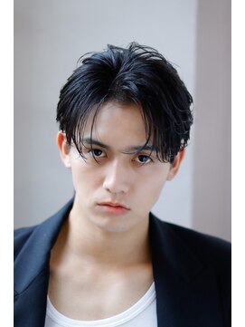 オーシャントーキョー サニー 原宿(OCEAN TOKYO Sunny) 韓国マッシュフェザーパーマニュアンスパーマセンターパート黒髪