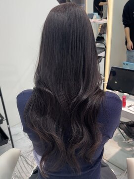 ロンドルピナス 小倉(Lond Lupinus) ミディアムレイヤーカット/似合わせカット/大人ガーリー/20代