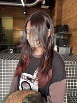 サーリー(SURLY) ロングレイヤーの毛先デザインカラー