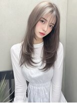 レア 新越谷(LEA) ハイトーンロングレイヤー × シルバーグレージュ