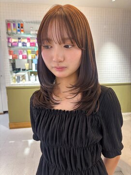 エミィ(emme) ミディアムレイヤー×ラベンダーベージュ【hana】