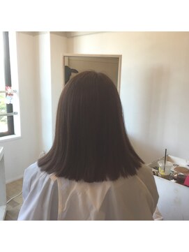 カタチヘアー(HAIR) 。。。。。。。キリッパナシ。。。なカタチ。。。