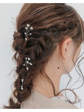 ヘアースペース ボイスクレッシェンド(hair space VOICE cresc.) 編みおろしスタイル