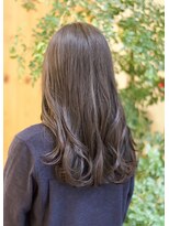 オルガ(orga)&nbsp;ニュアンスカールのロングスタイル