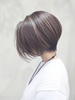 ハイストリートヘア(High street Hair)&nbsp;横顔美シルエットのショートボブ×明るめアッシュ＋ハイライト