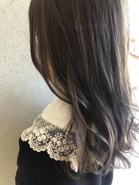 スノウ(snow) イヤリングカラー