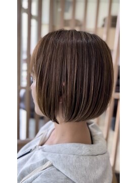 オービット O-bit ヘアデザイン 軽めボブスタイル