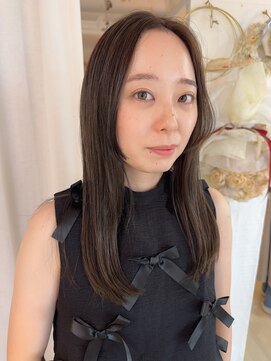 アミュー(amiu) くすみすぎないまろやかグレージュ