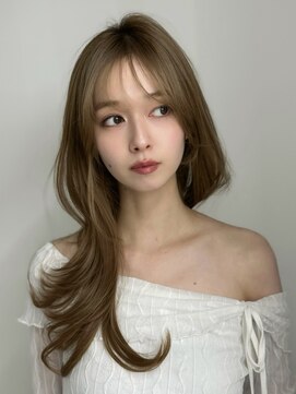 アマトウキョウスマートサロン(AMA TOKYO×Smart Salon) ヘーゼルベージュ ブリーチなし レイヤーカット 海外風