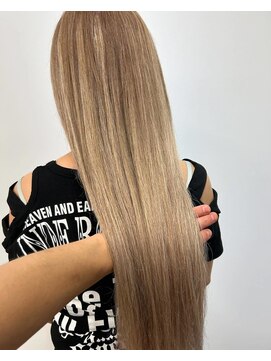 ベルグローアルファ(BELLE GROW ALPHA) レイヤーカット/ミルクティーグレージュ/ダブルカラー/エクステ