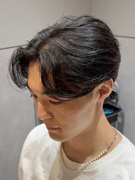 シーク 八王子(CHIC) フェザーセンターパート ニュアンスパーマ/men's【八王子】